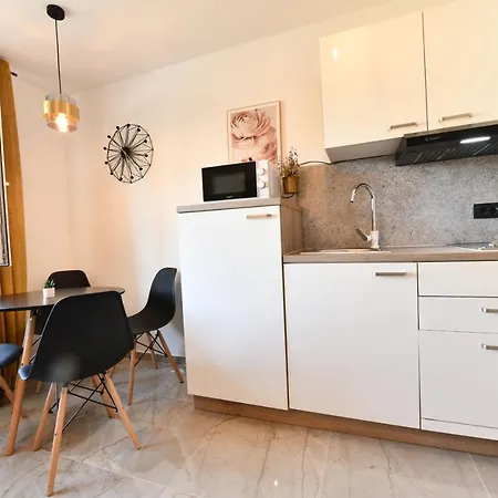 Apartmani Brium Rakovica Exterior photo
