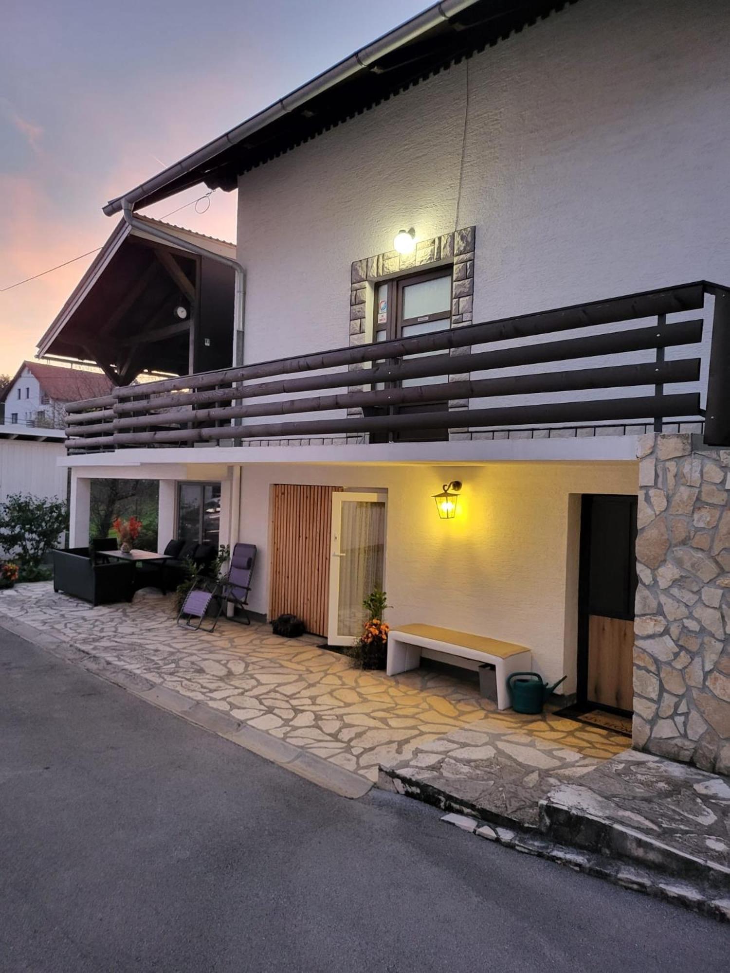Brium Apartment